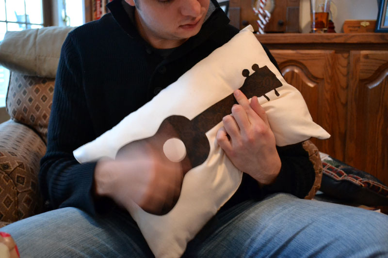 Ukulele appliqué pillow