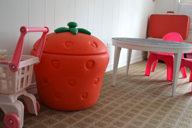 Strawberry toy box