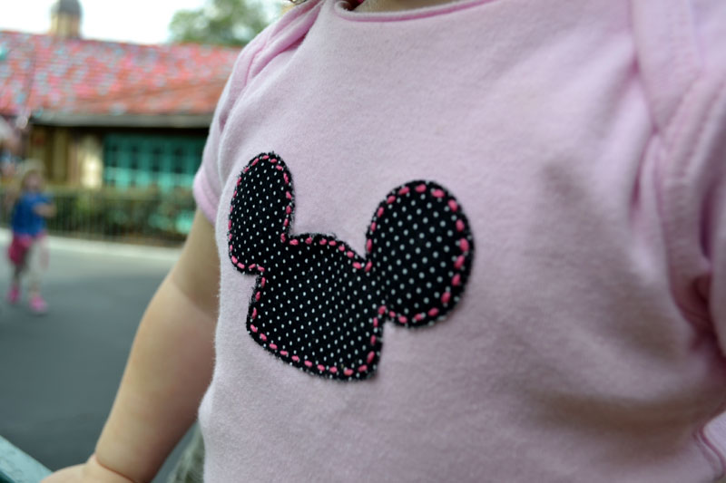 Mickey ears shirt + quick appliqué tutorial