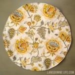Sewing a reversible fabric table round