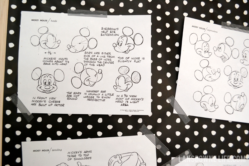 Vintage how to draw Mickey Mouse